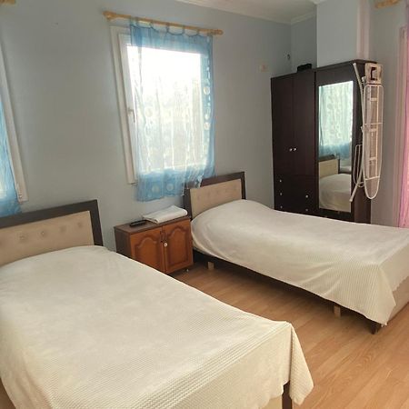 Comfortable 2-Br For 4 ติรานา ภายนอก รูปภาพ
