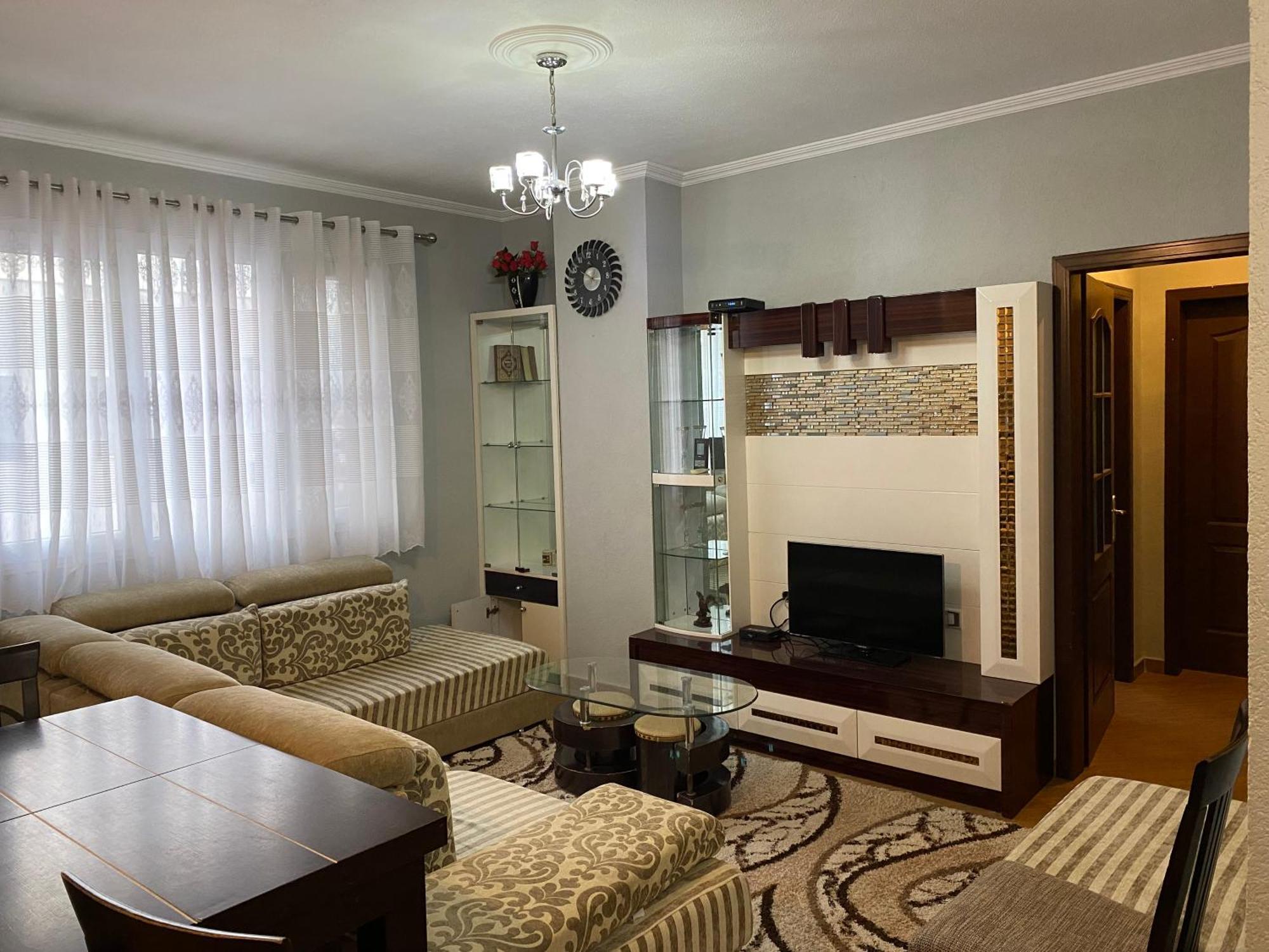 Comfortable 2-Br For 4 ติรานา ภายนอก รูปภาพ
